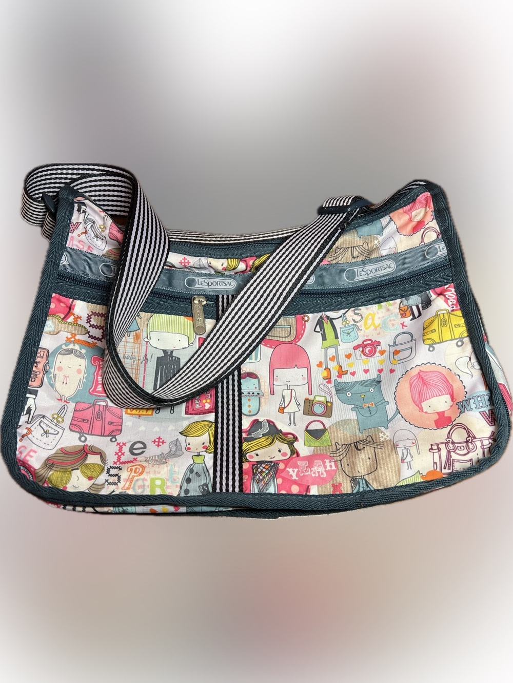 LeSportsac “Yeah!” Y2K Cartoon Girl Shoulder Bag Kawaii Rare Retired Print